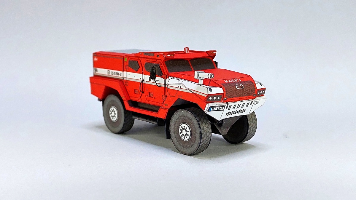 FE3395 01 WEB.jpg