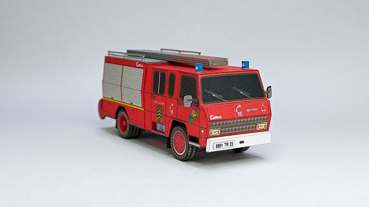 BERLIET 770 KB6 05.jpg