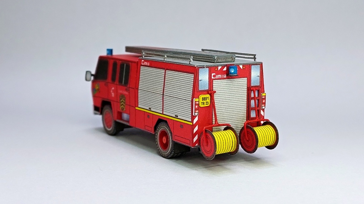 BERLIET 770 KB6 06.jpg